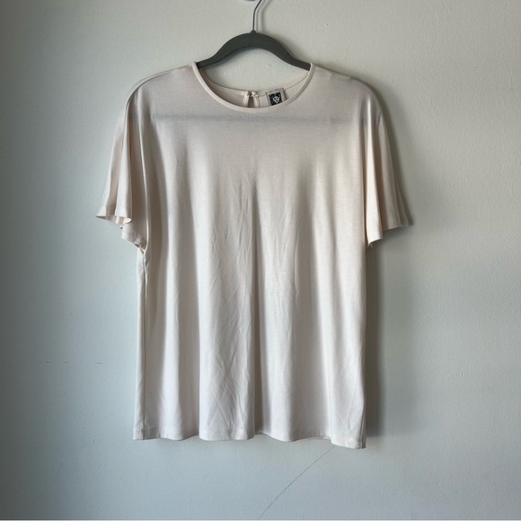 Anne Klein NWOT keyhole back sheer neutral short flutter sleeve shirt soft small - Picture 4 of 10